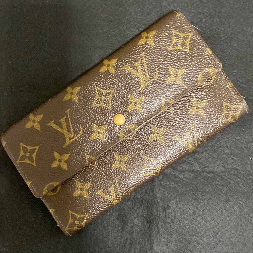 Authentic Louis Vuitton Monogram Long Wallet